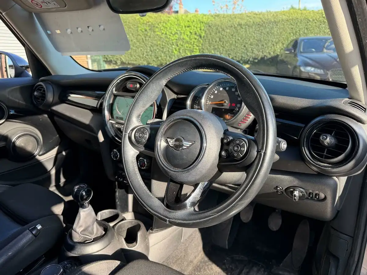 2016-mini-cooper-20-cooper-s-ss-hatchback-5d-big-34