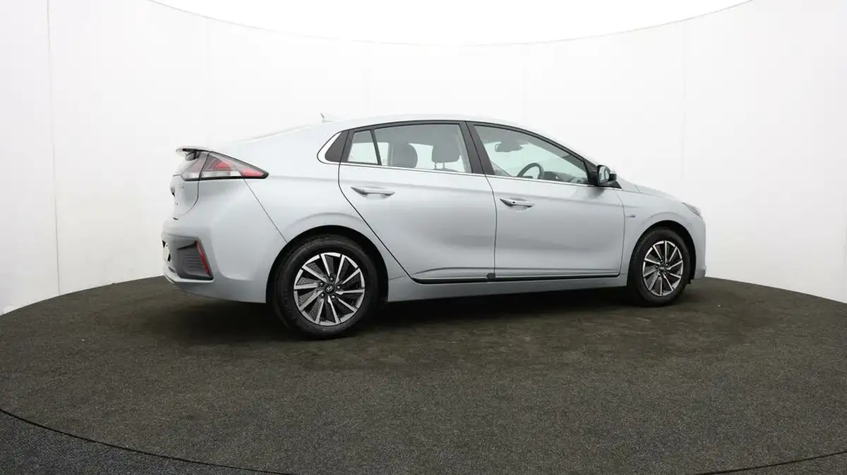 2021-hyundai-ioniq-e-premium-electric-100kw-big-35