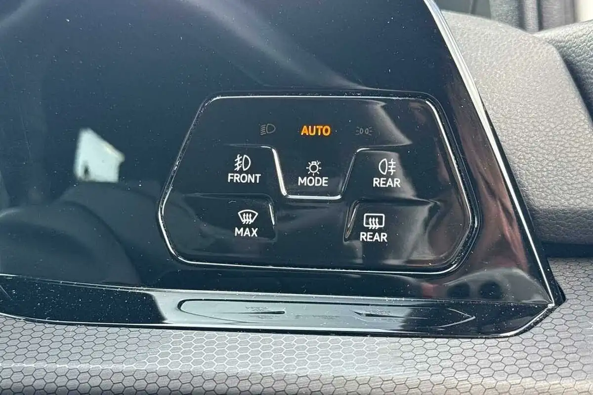 2021-volkswagen-golf-20-tsi-gti-big-30