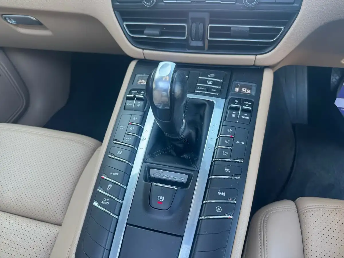 2019-porsche-macan-30-v6-s-big-11