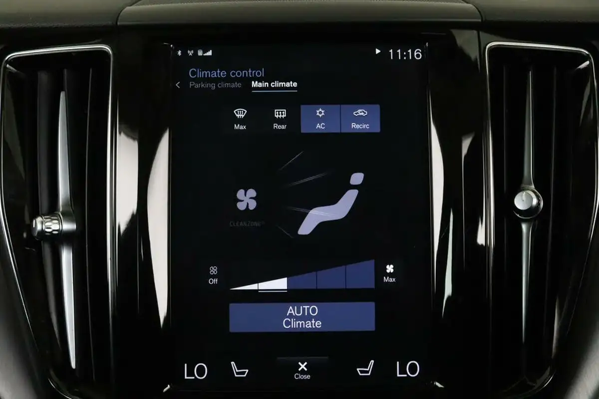2020-volvo-xc60-20td-d4-momentum-big-24