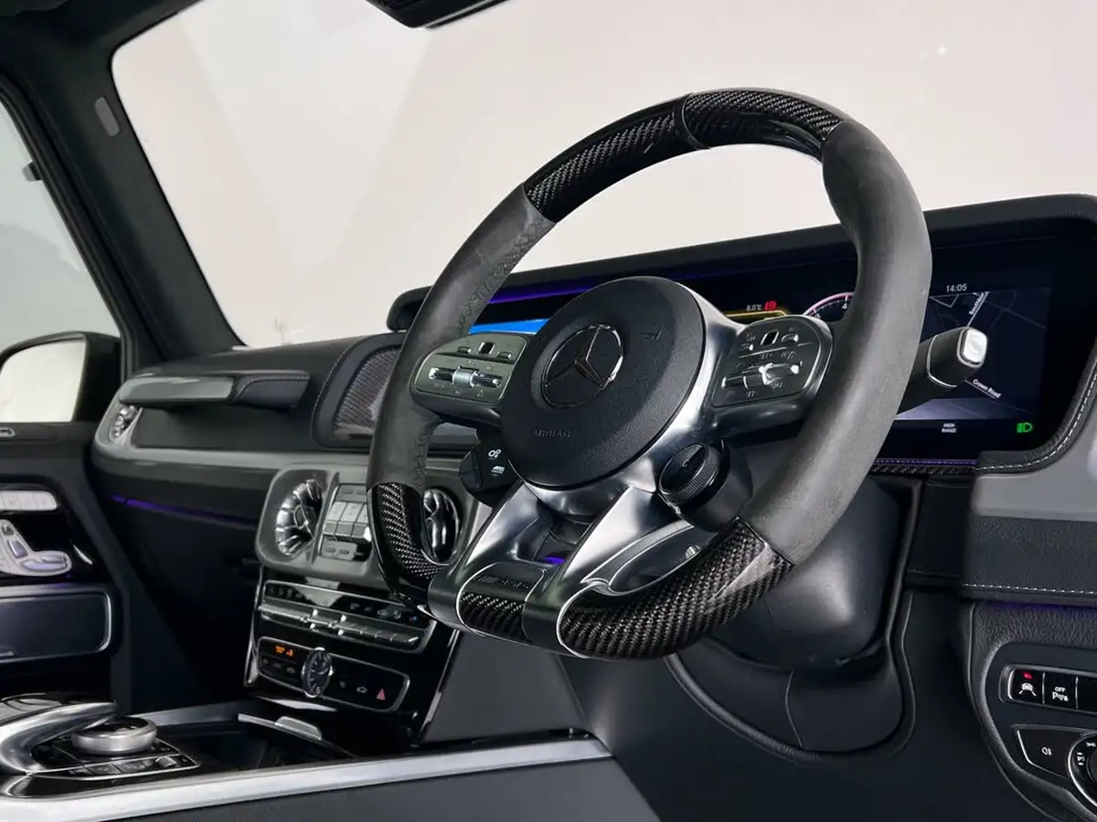 2021-mercedes-benz-g-class-40-g63-amg-big-26