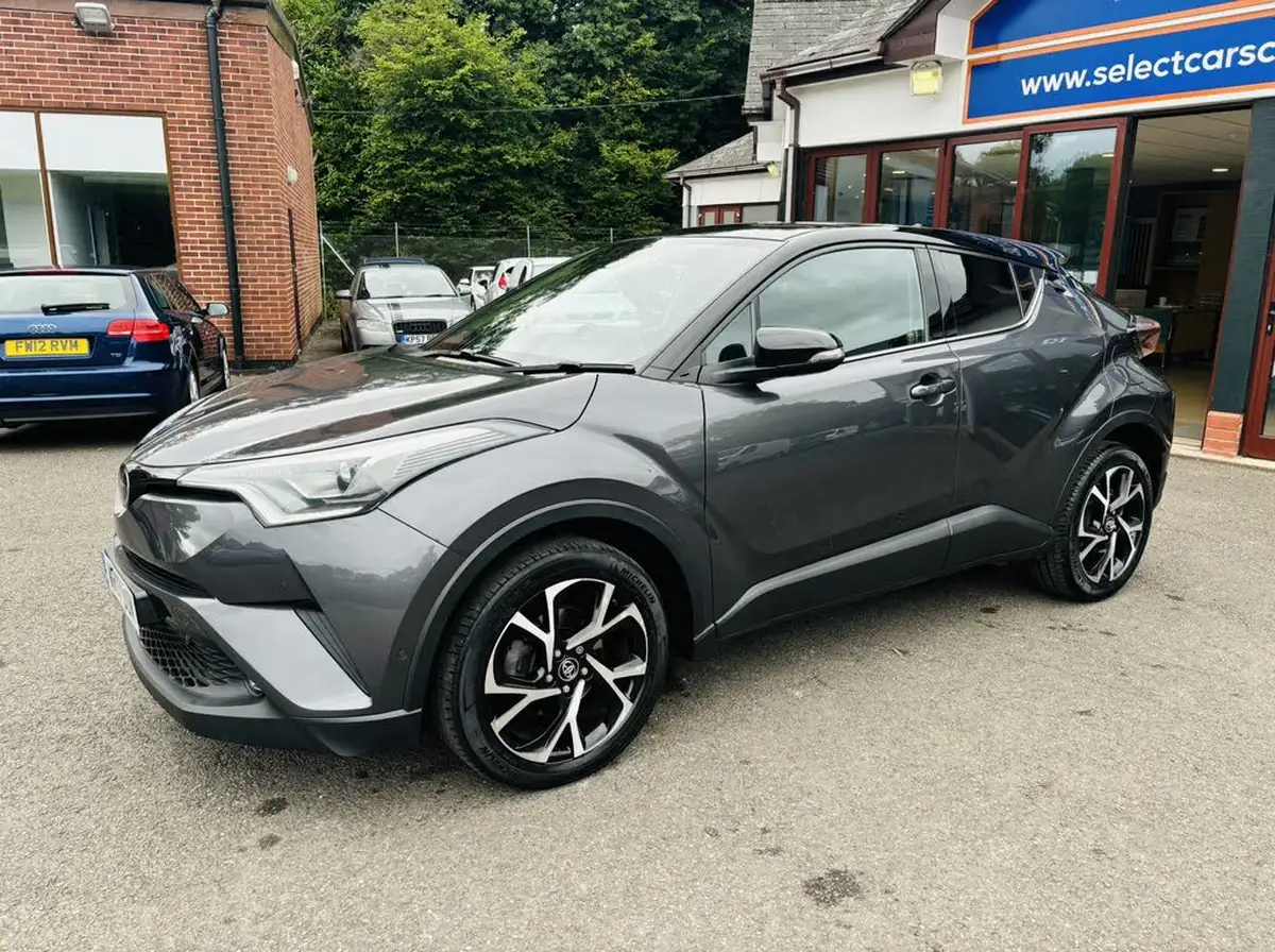 2017-toyota-c-hr-12-dynamic-big-2