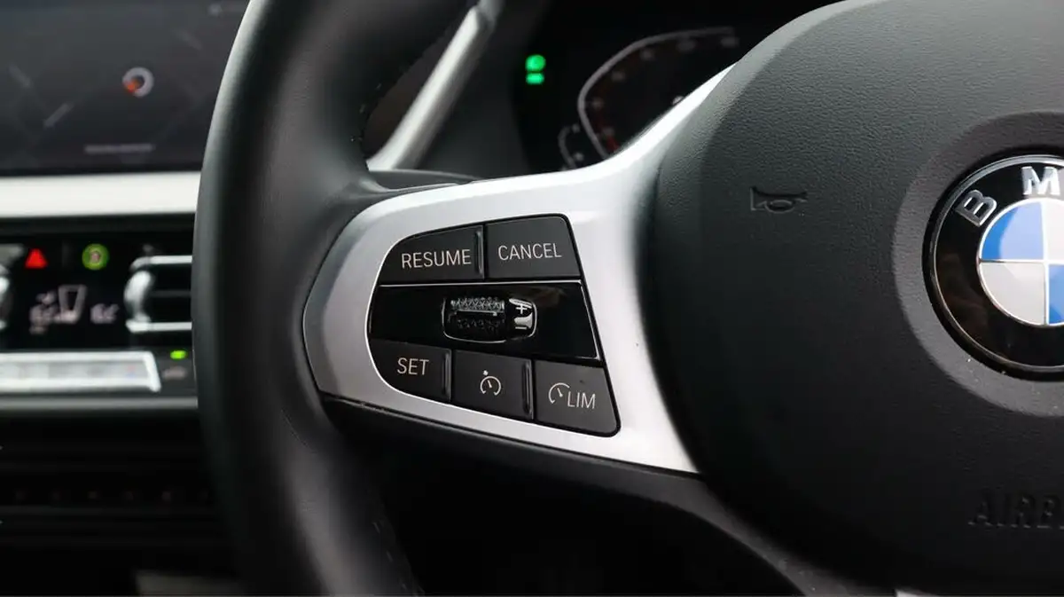 2024-bmw-1-series-15-118i-m-sport-lcp-dct-big-26