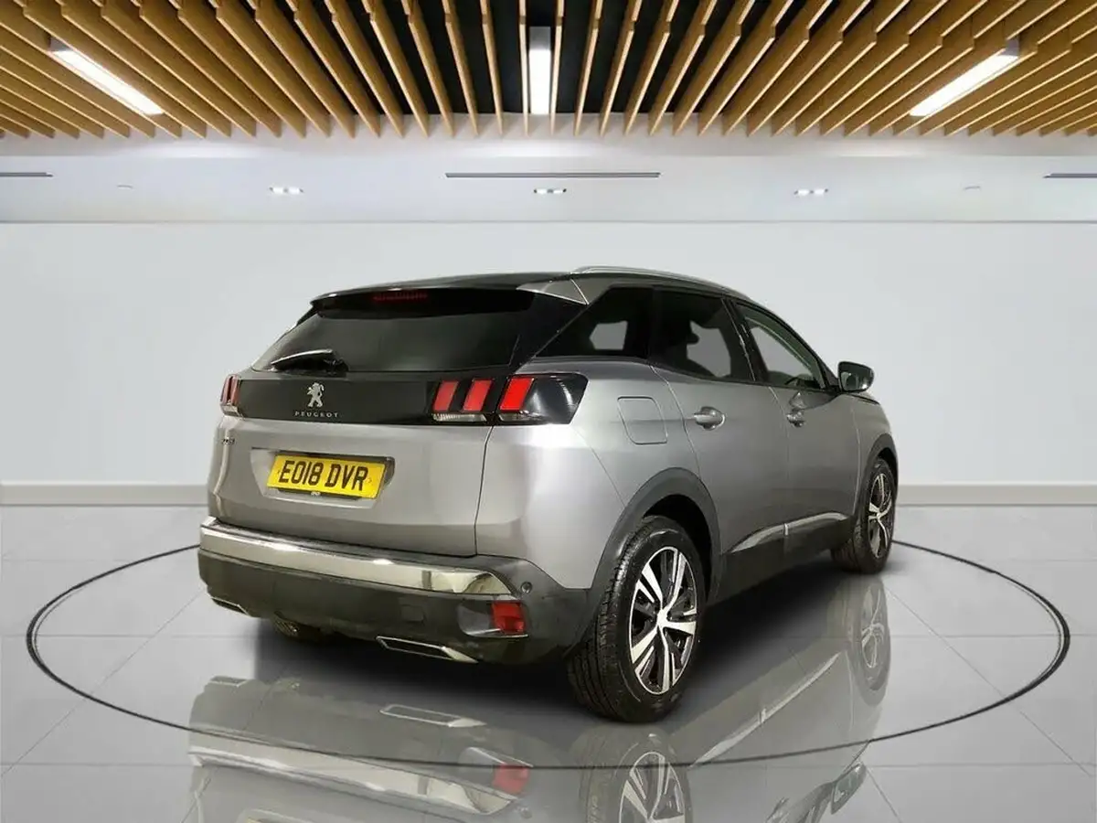2018-peugeot-3008-suv-12-puretech-allure-eat6-big-8