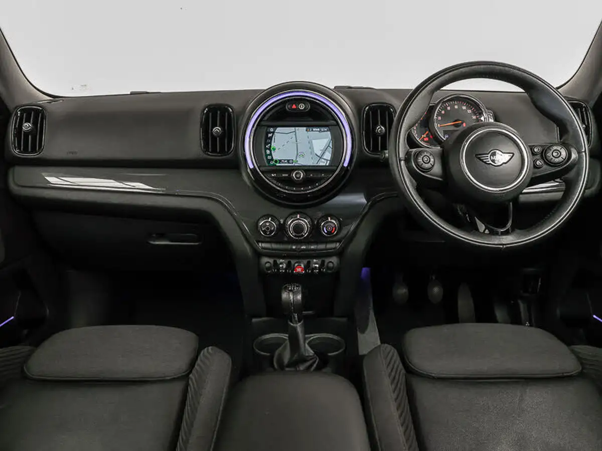 2018-mini-countryman-15-cooper-ss-big-2