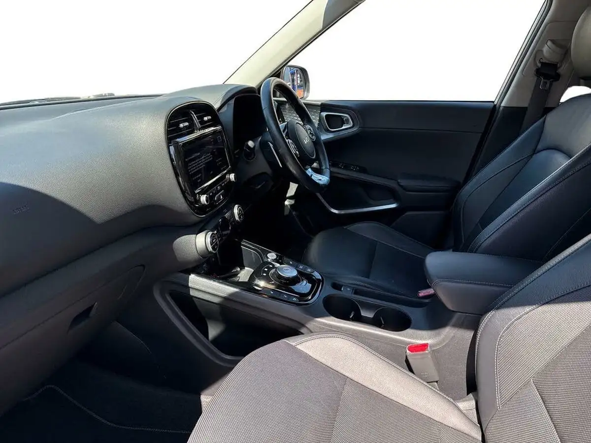 2022-kia-soul-ev-maxx-big-5