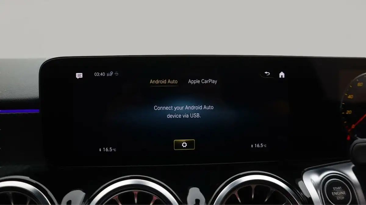 2022-mercedes-benz-glb-class-13-glb200-amg-line-premium-7g-tronic-big-26