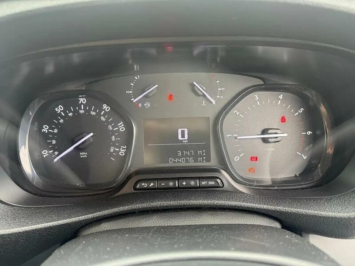 2019-vauxhall-vivaro-15td-2900-l2h1-sportive-big-18