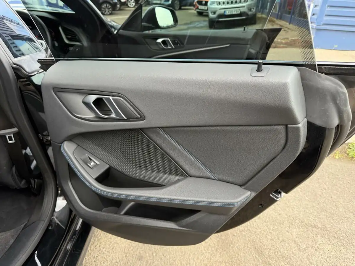 2024-bmw-2-series-15-218i-m-sport-coupe-4d-dct-big-26