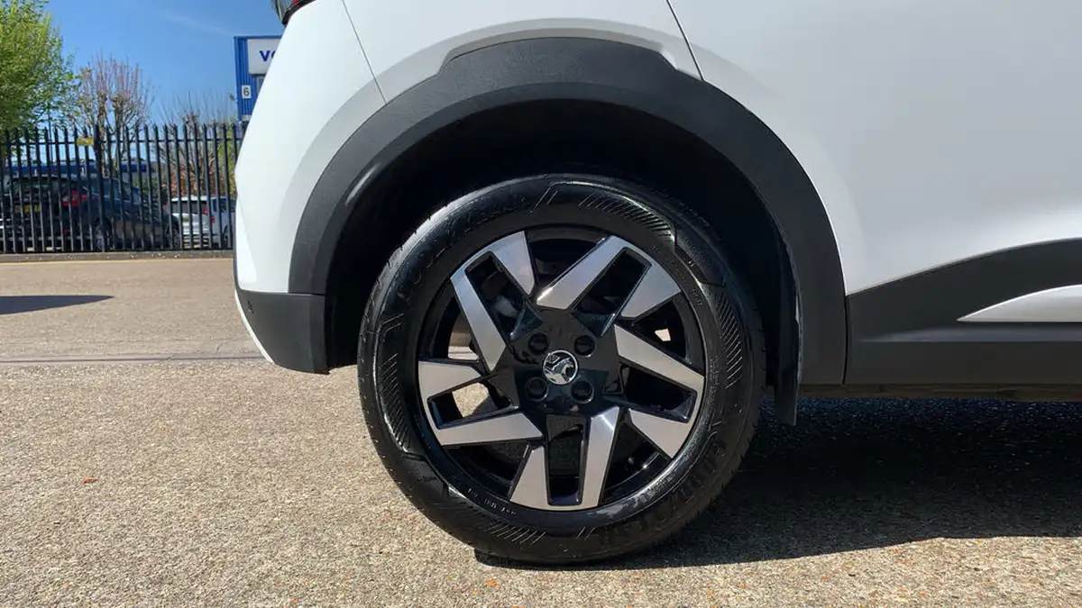 2024-vauxhall-mokka-12-design-130ps-auto-big-15