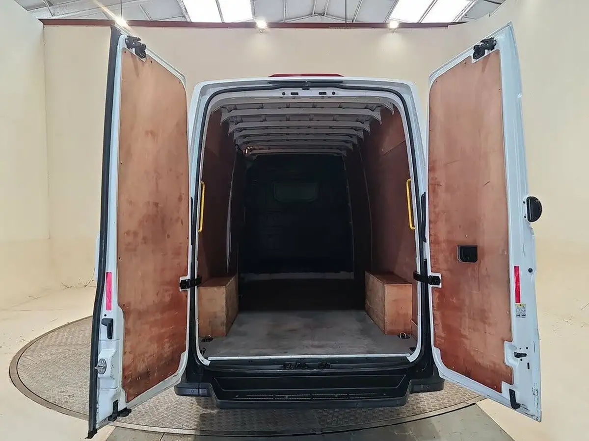 2020-volkswagen-crafter-20tdi-cr35-lwb-trendline-140pseu6dt-e-big-22