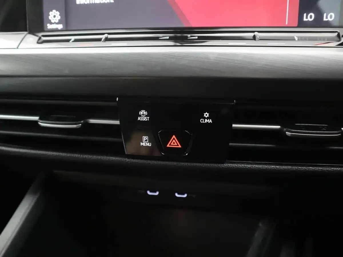2020-volkswagen-golf-20tdi-style-150ps-hatchback-dsg-big-26