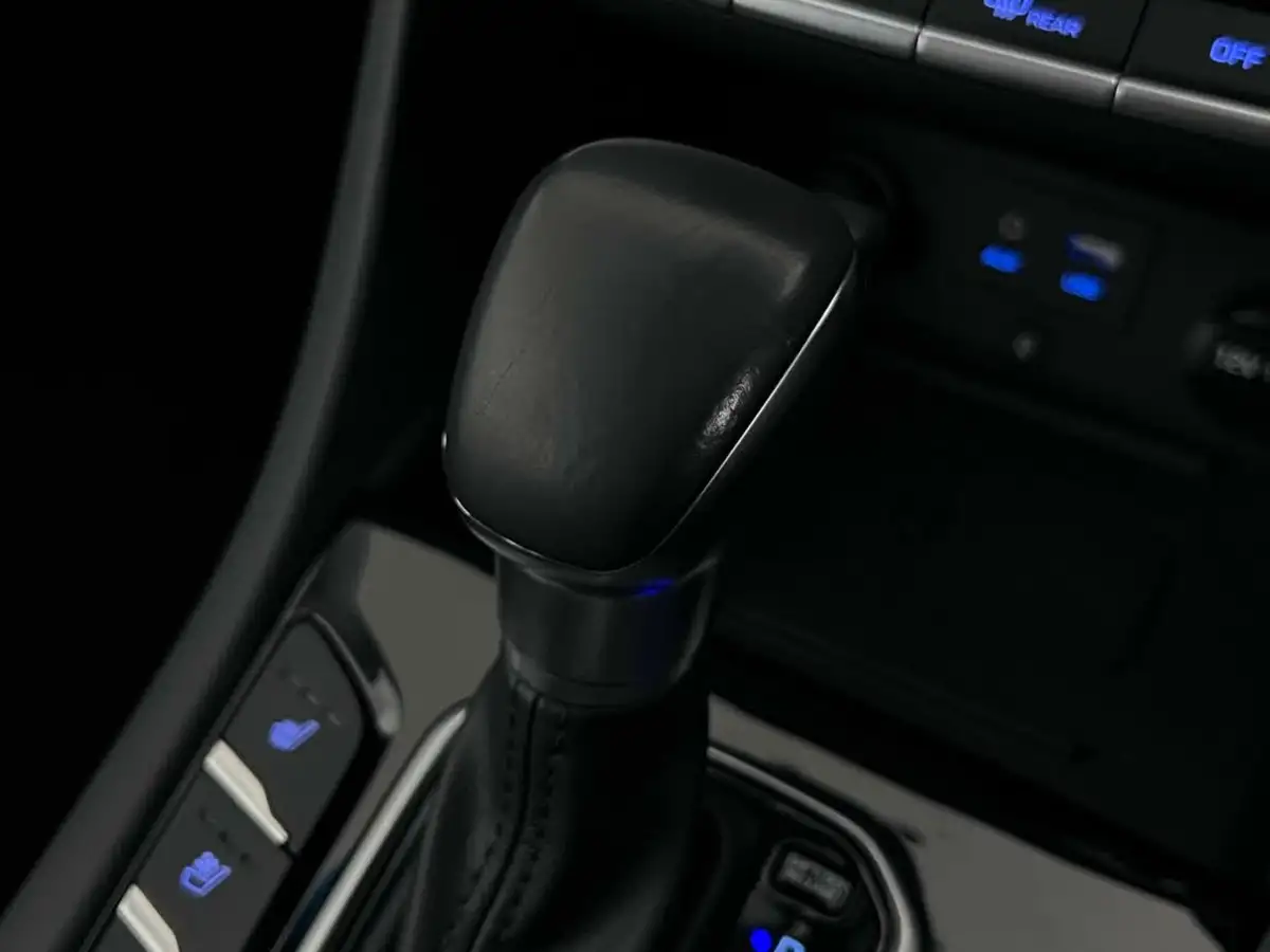 2017-hyundai-ioniq-16-gdi-premium-se-hybrid-big-40