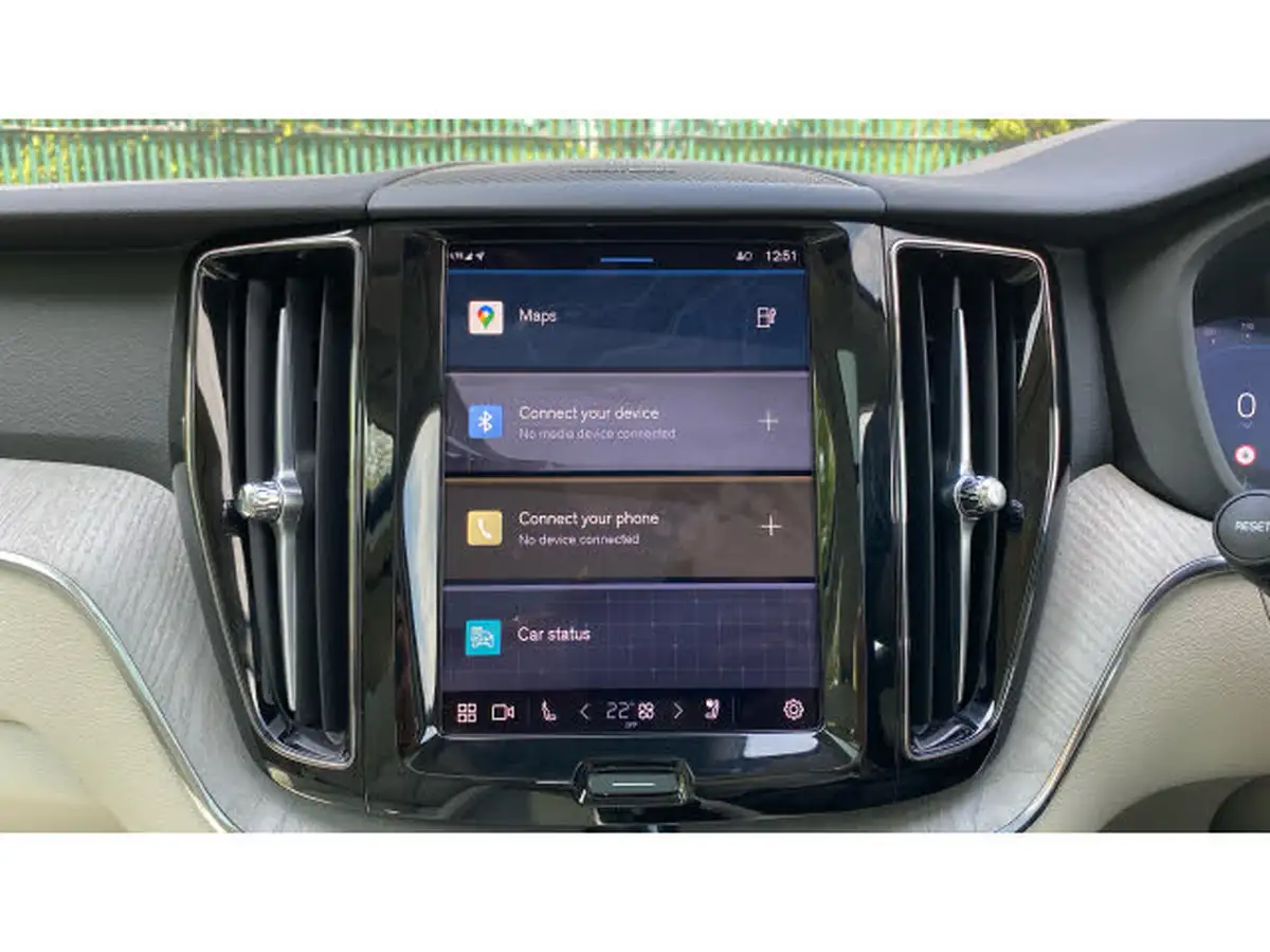 2024-volvo-xc60-20-b5-plus-big-20