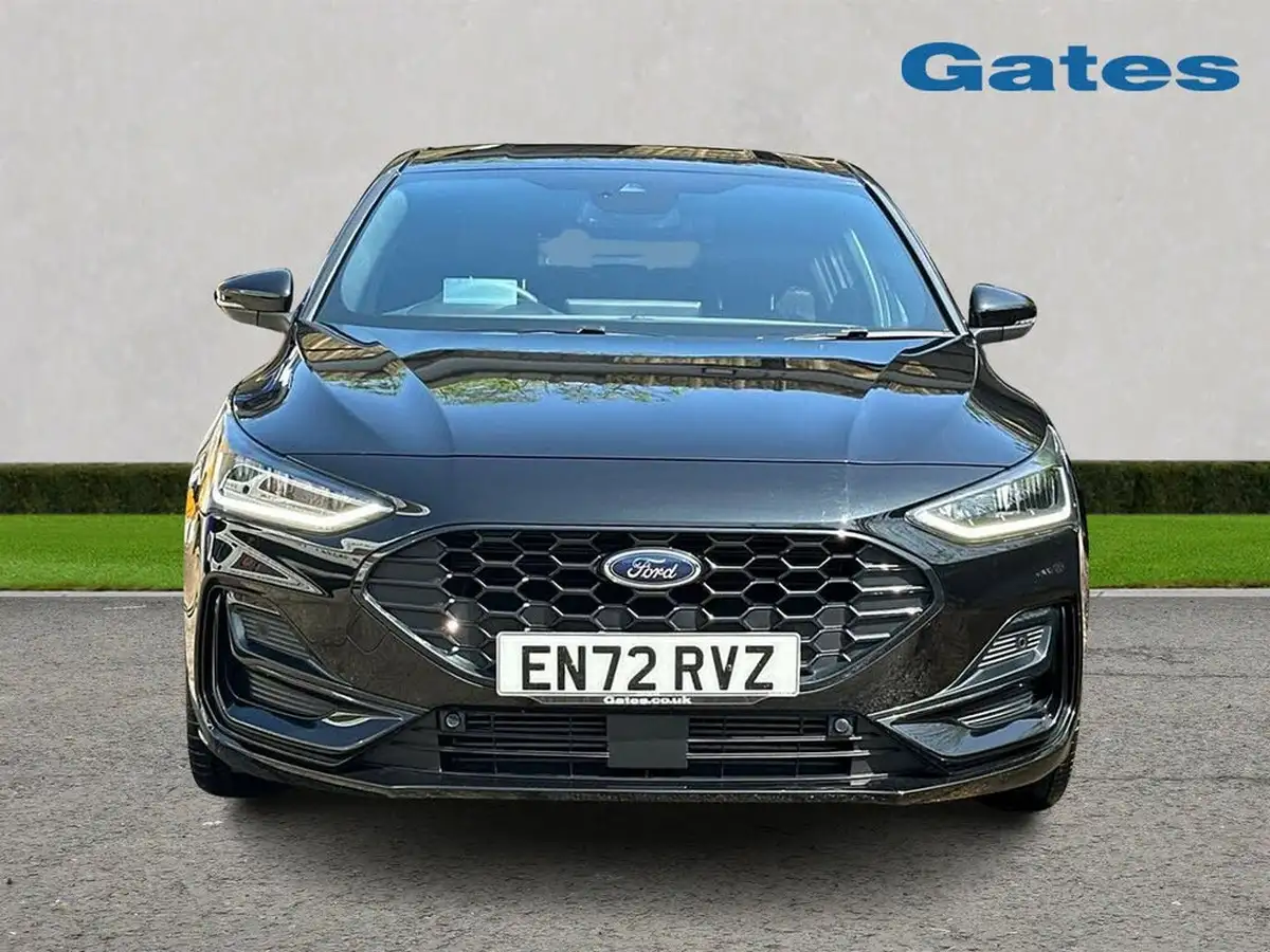 2023-ford-focus-10t-st-line-x-125ps-hatchback-big-1