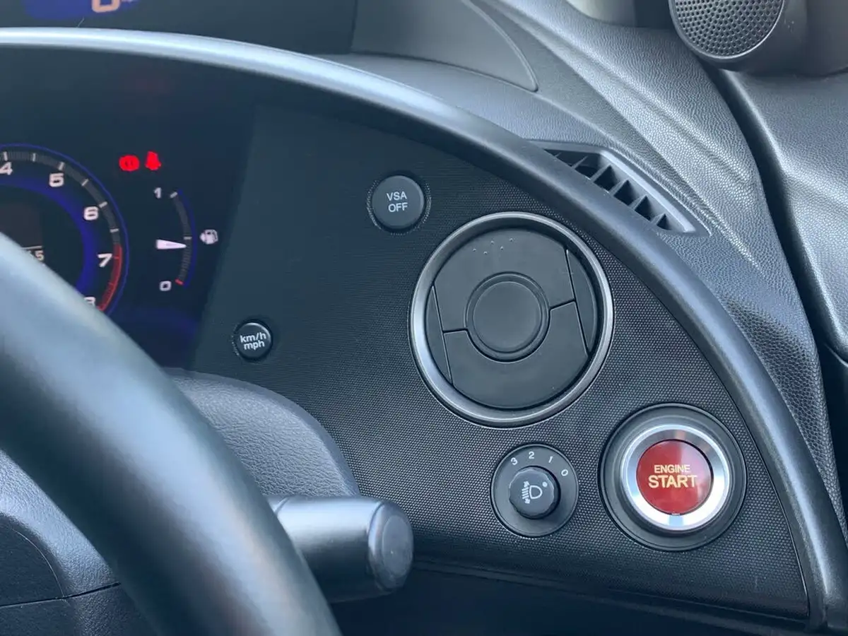 2010-honda-civic-18-es-t-auto-big-35