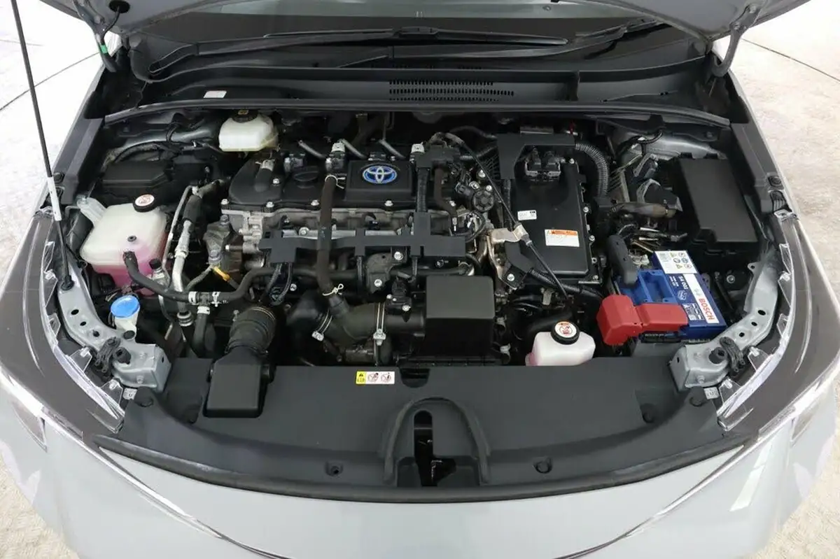 2021-toyota-corolla-18-vvt-i-icon-tech-spare-wheel-touring-sports-5d-big-25