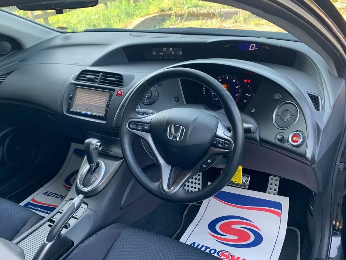 2010-honda-civic-18-es-t-auto-big-7
