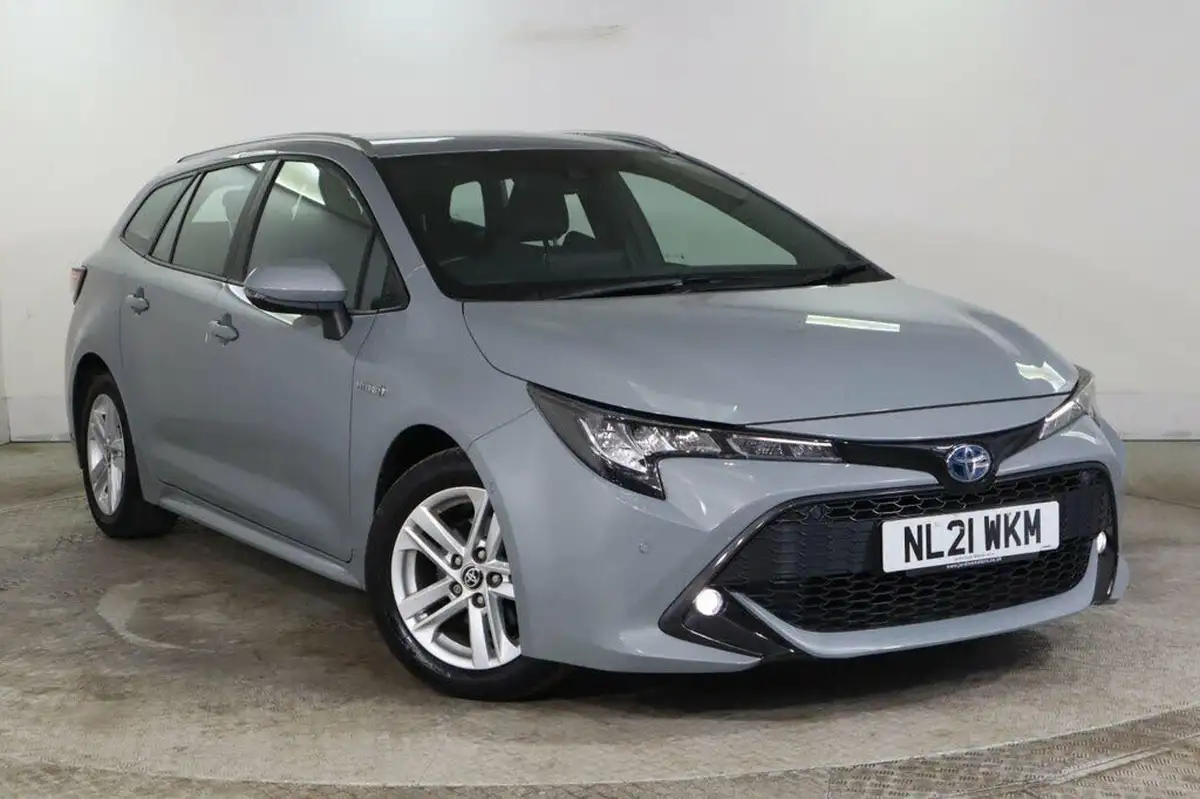 2021-toyota-corolla-18-vvt-i-icon-tech-spare-wheel-touring-sports-5d-big-0