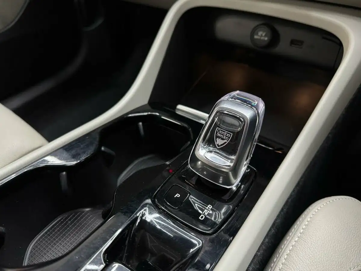 2022-volvo-xc40-15-t5-inscription-pro-big-25