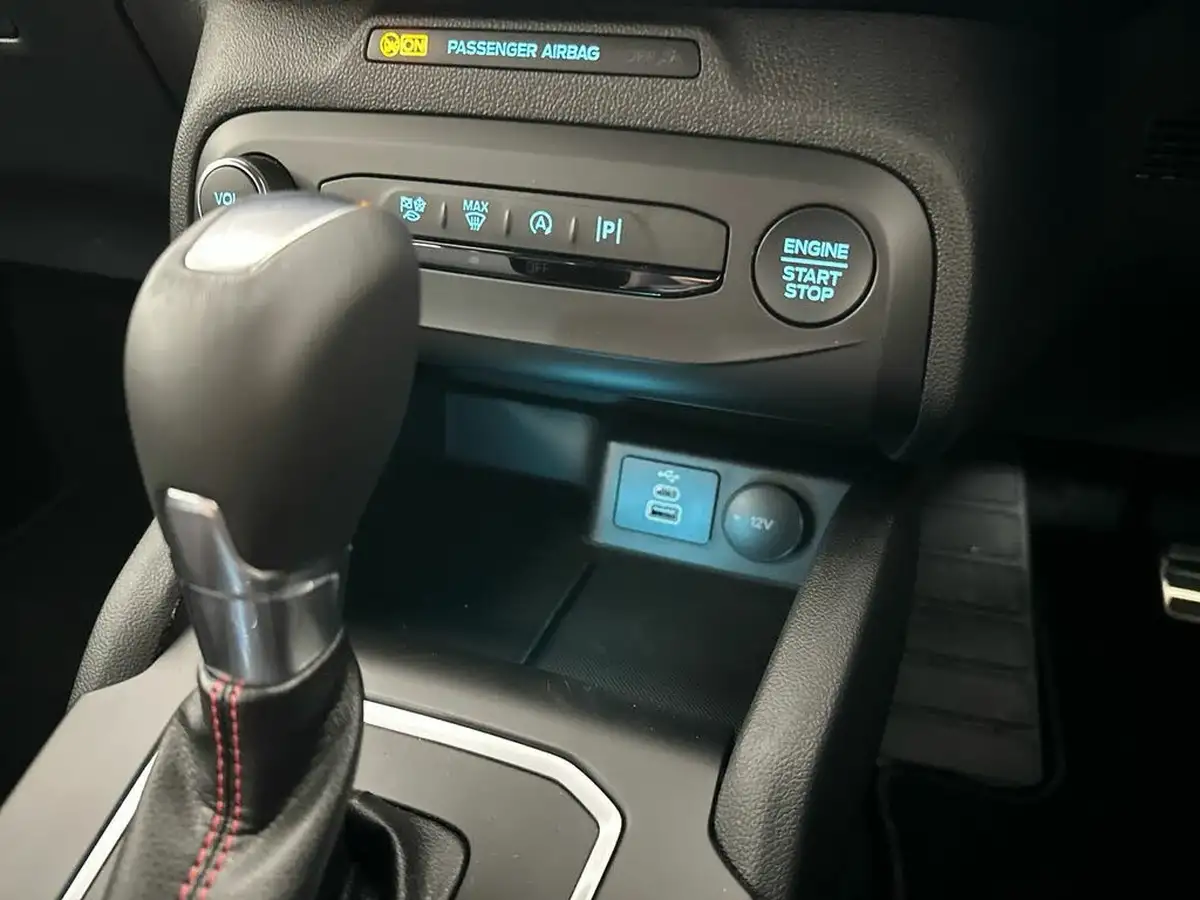 2025-ford-focus-10t-st-line-155ps-estate-powershift-big-24