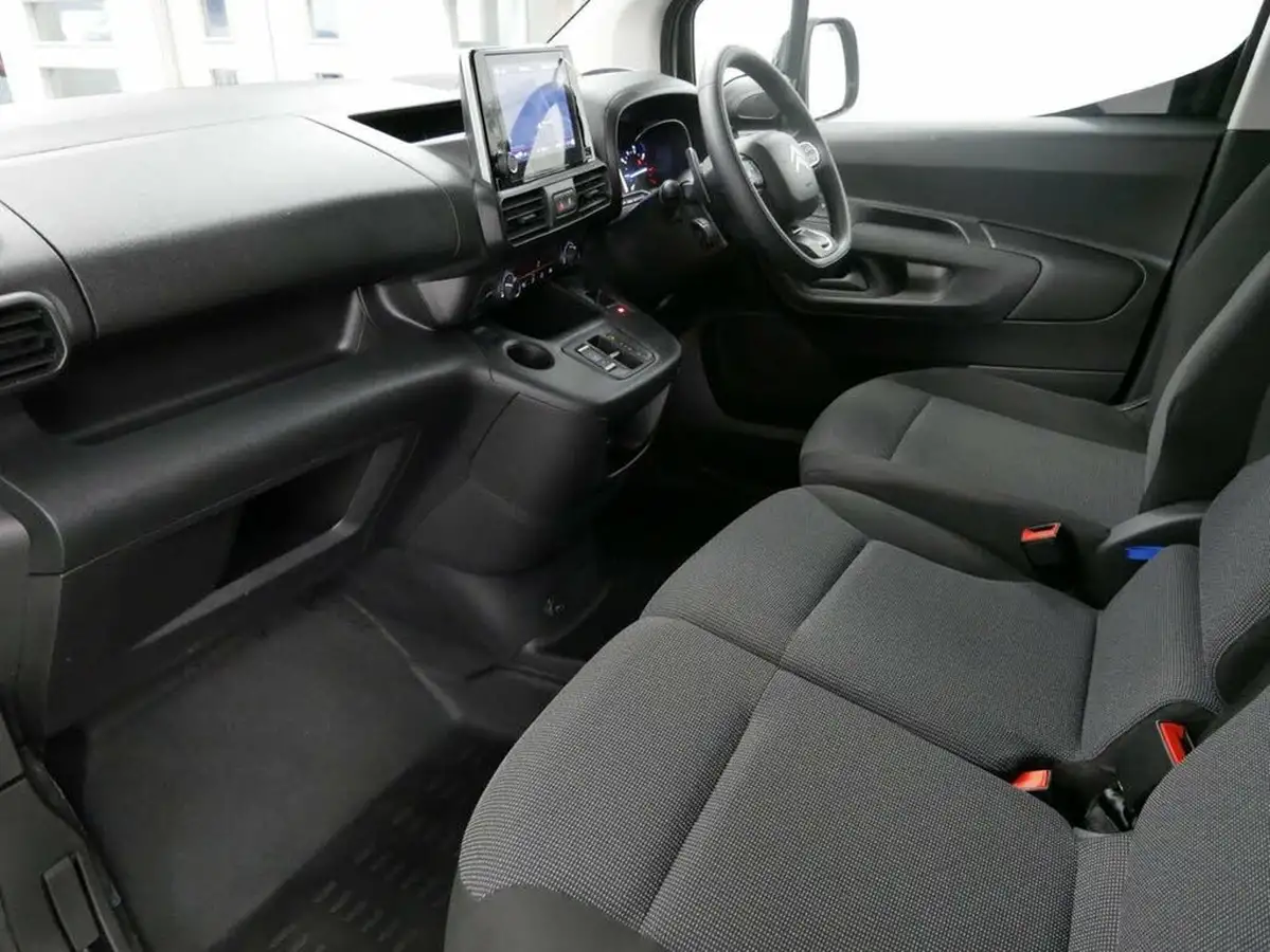 2024-citroen-berlingo-15-bluehdi-1000-driver-edition-130pseu6d-eat8-big-21