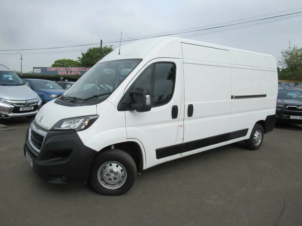 2020-peugeot-boxer-22-bluehdi-professional-335-l3-h2-panel-big-1