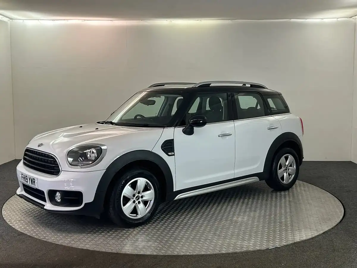 2019-mini-countryman-15-cooper-classic-big-12