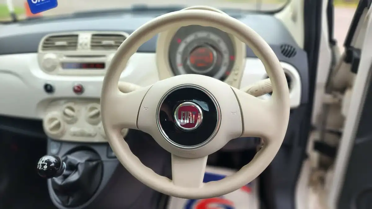 2015-fiat-500-12-pop-ss-big-19