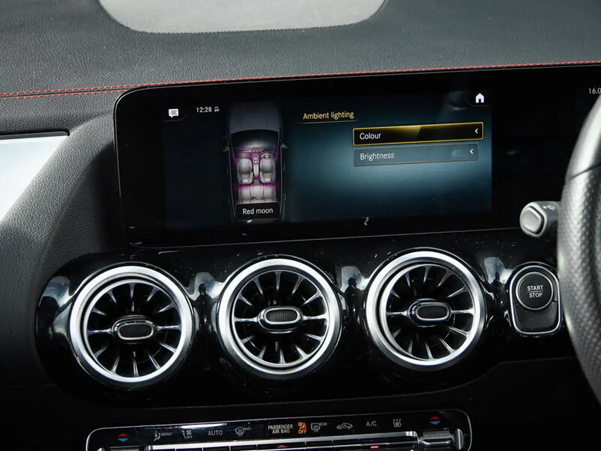 2021-mercedes-benz-eqa-e-eqa-250-amg-line-premium-big-19