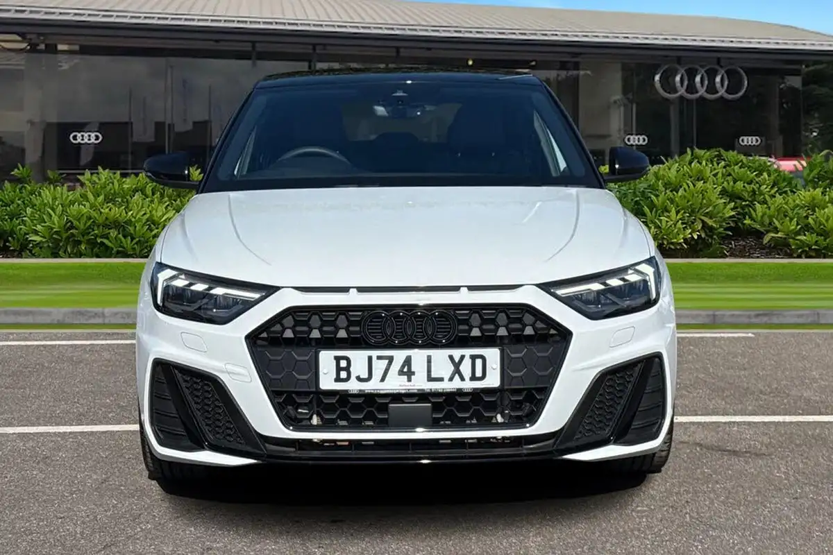 2024-audi-a1-10-30-tfsi-black-edition-116ps-s-tronic-big-4