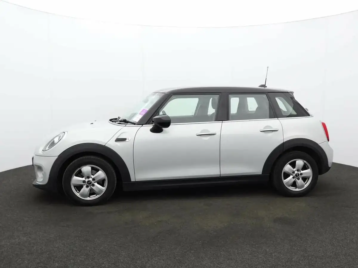 2019-mini-cooper-15-cooper-classic-hatchback-5d-big-4