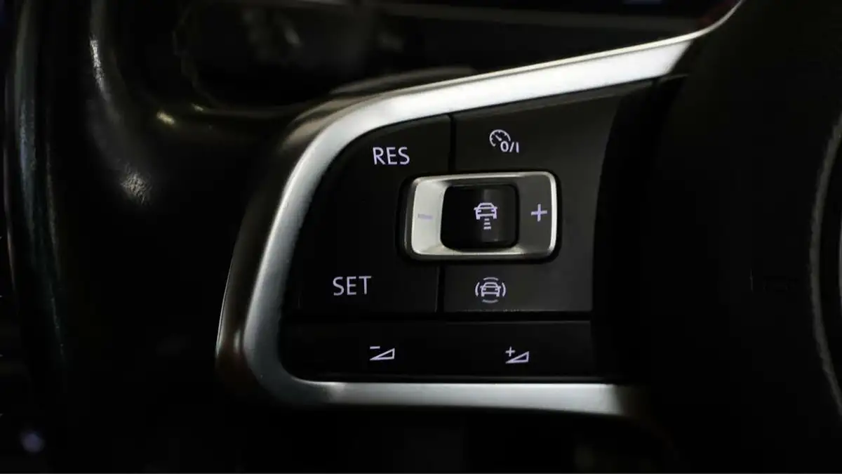 2019-volkswagen-tiguan-20-tsi-sel-190ps-dsg-big-23