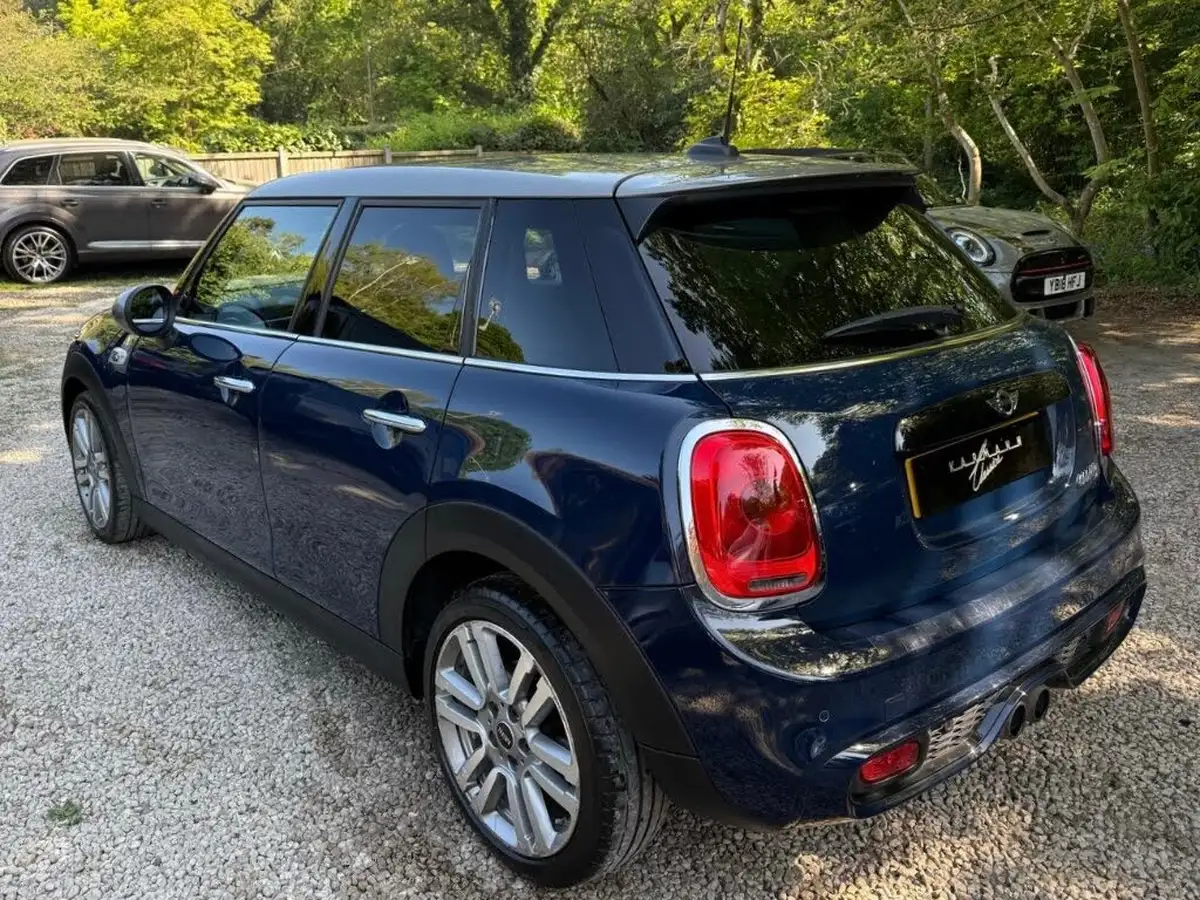 2017-mini-cooper-20-cooper-s-seven-media-xlss-5d-big-8