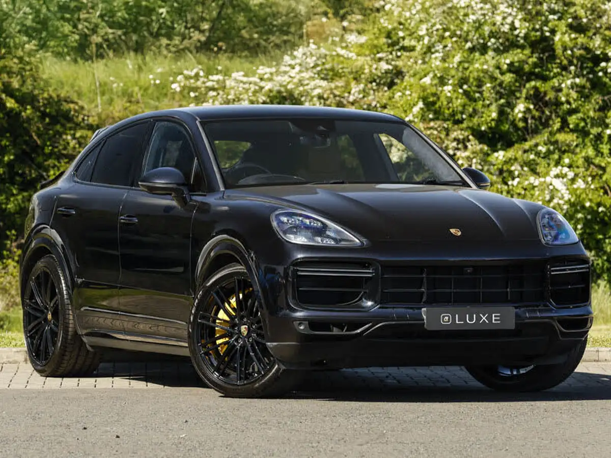2019-porsche-cayenne-40-v8-turbo-s-e-hybrid-coupe-big-0