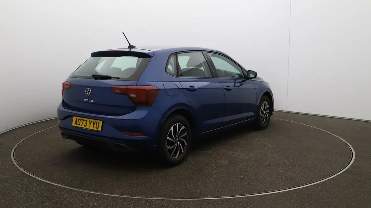 2023-volkswagen-polo-10-life-big-52