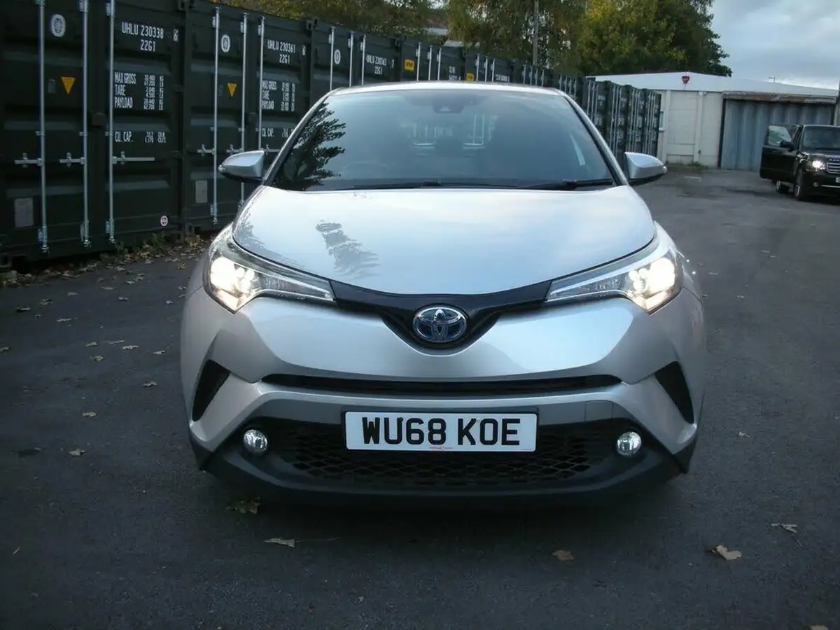 2018-toyota-c-hr-18-vvt-i-icon-big-1