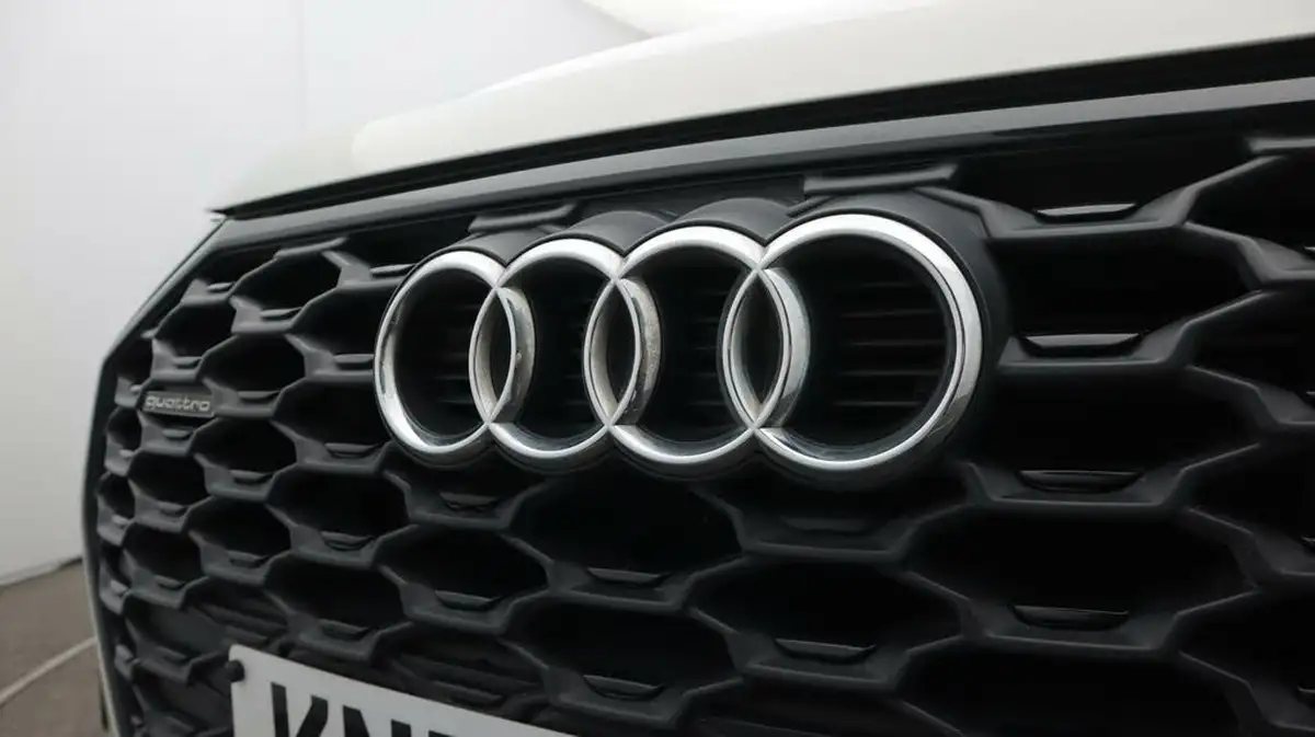 2020-audi-q3-20-45-tfsi-edition-1-sportback-big-20