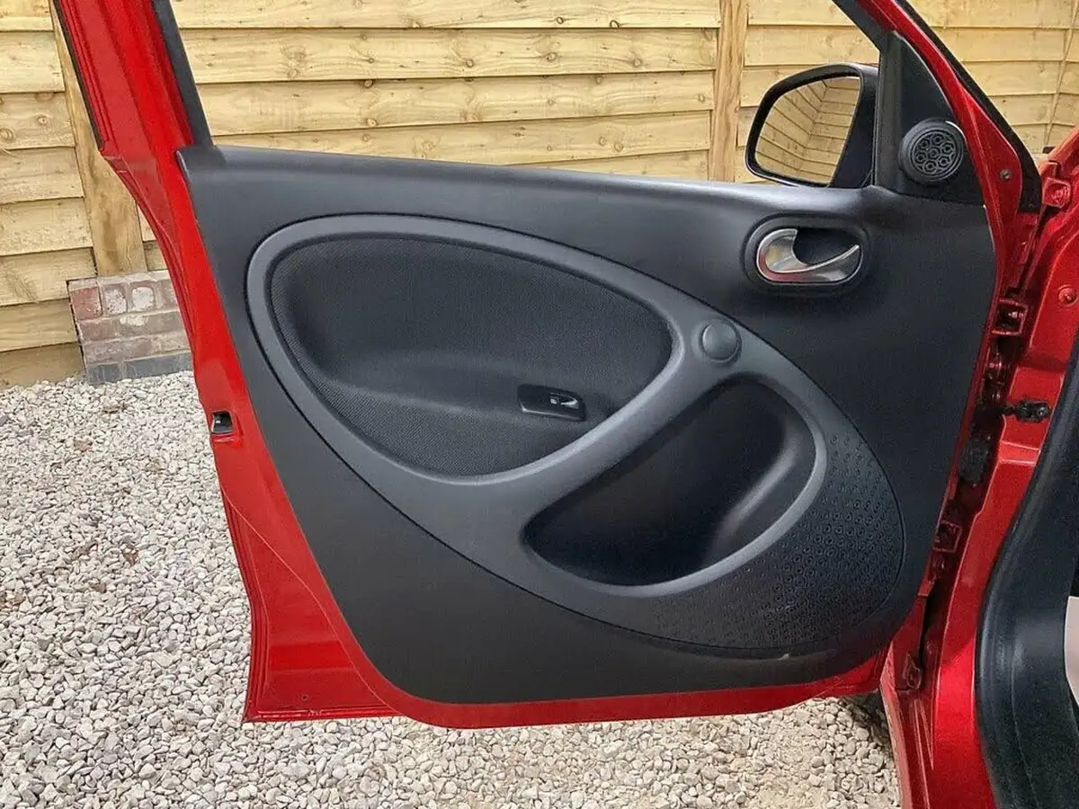 2017-smart-forfour-09-prime-89bhp-premium-plusss-twinamic-big-22