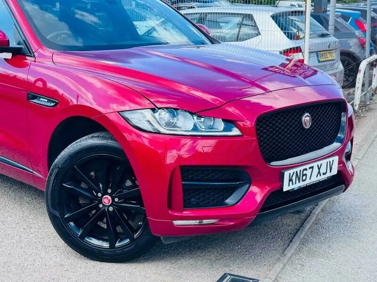 2017-jaguar-f-pace-20-i4d-r-sport-180ps-awd-ss-auto-big-23