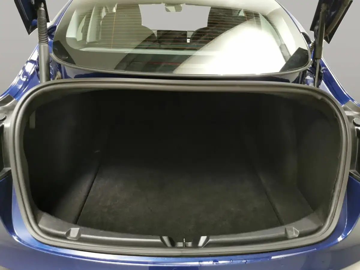 2022-tesla-model-3-e-long-range-big-35
