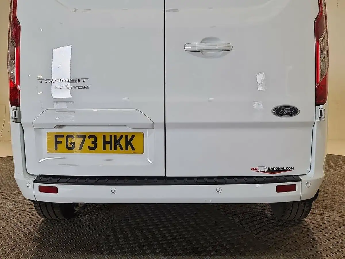 2023-ford-transit-custom-big-28