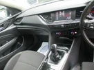 2018-vauxhall-insignia-sports-tourer-15-turbo-sri-small-39