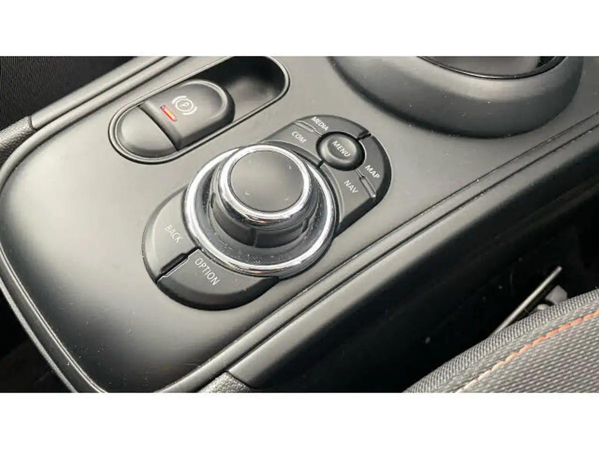 2023-mini-countryman-15-cooper-classic-premium-big-18