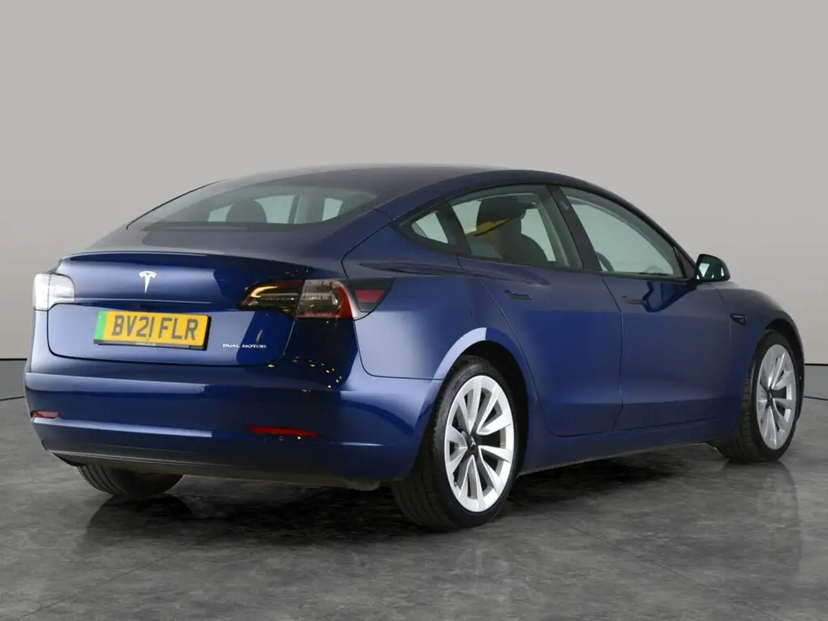 2021-tesla-model-3-e-long-range-4x4-big-12