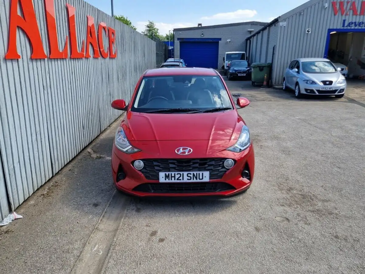 2021-hyundai-i10-10-se-connect-big-17