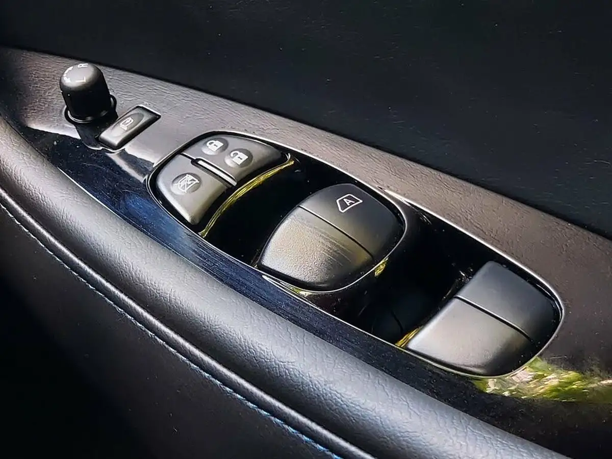 2021-nissan-leaf-e-tekna-big-27