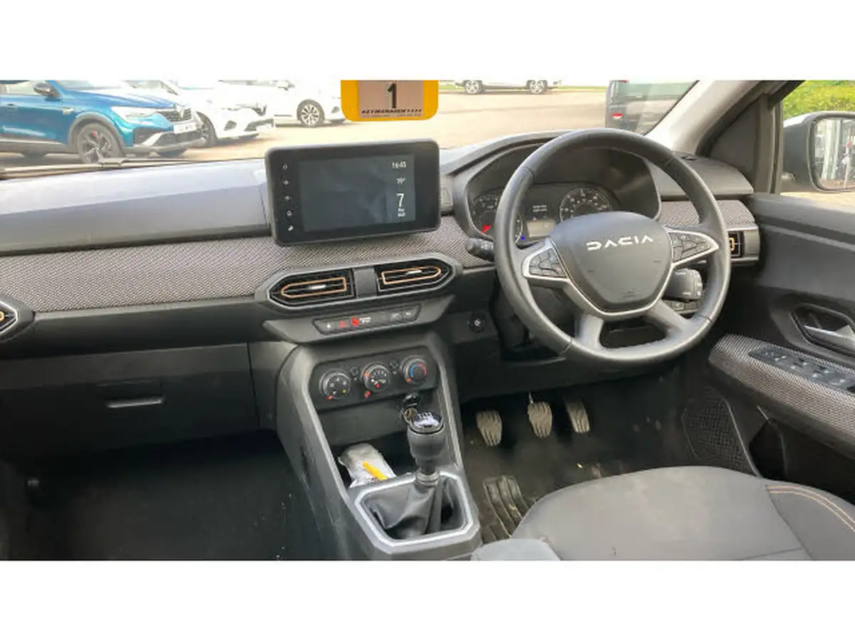 2024-dacia-sandero-stepway-10-tce-expression-90bhp-big-9