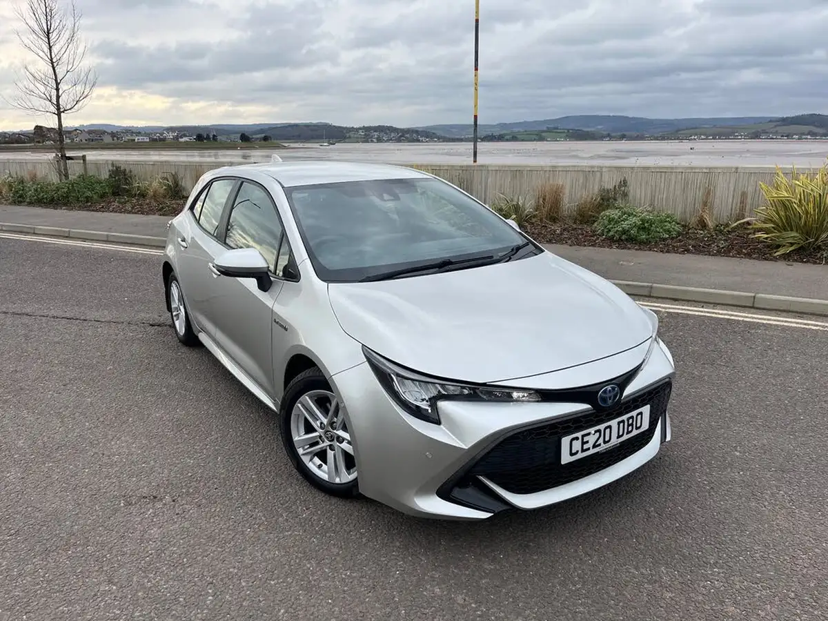 2020-toyota-corolla-18-vvt-i-icon-tech-spare-wheel-hatchback-5d-big-0